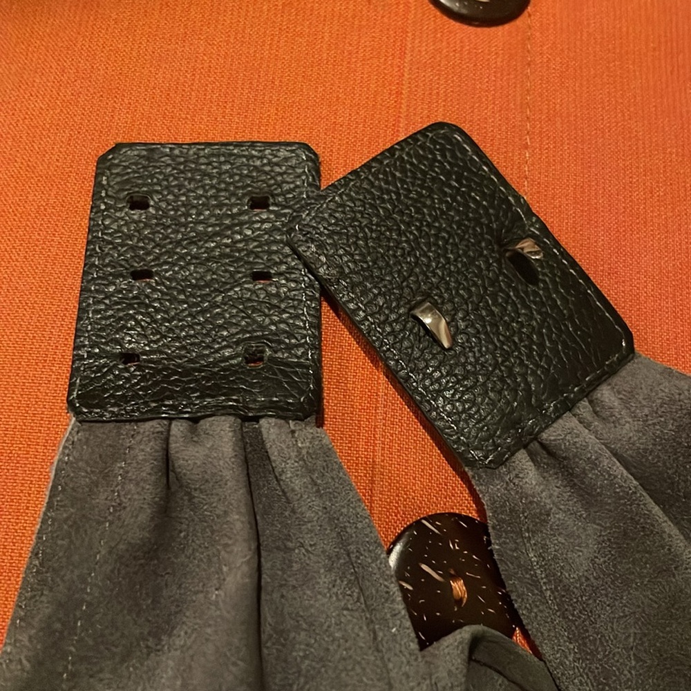 Vintage Lucienne brown Leather belt. Not many of these around.Made in France. - Picture 2 of 2